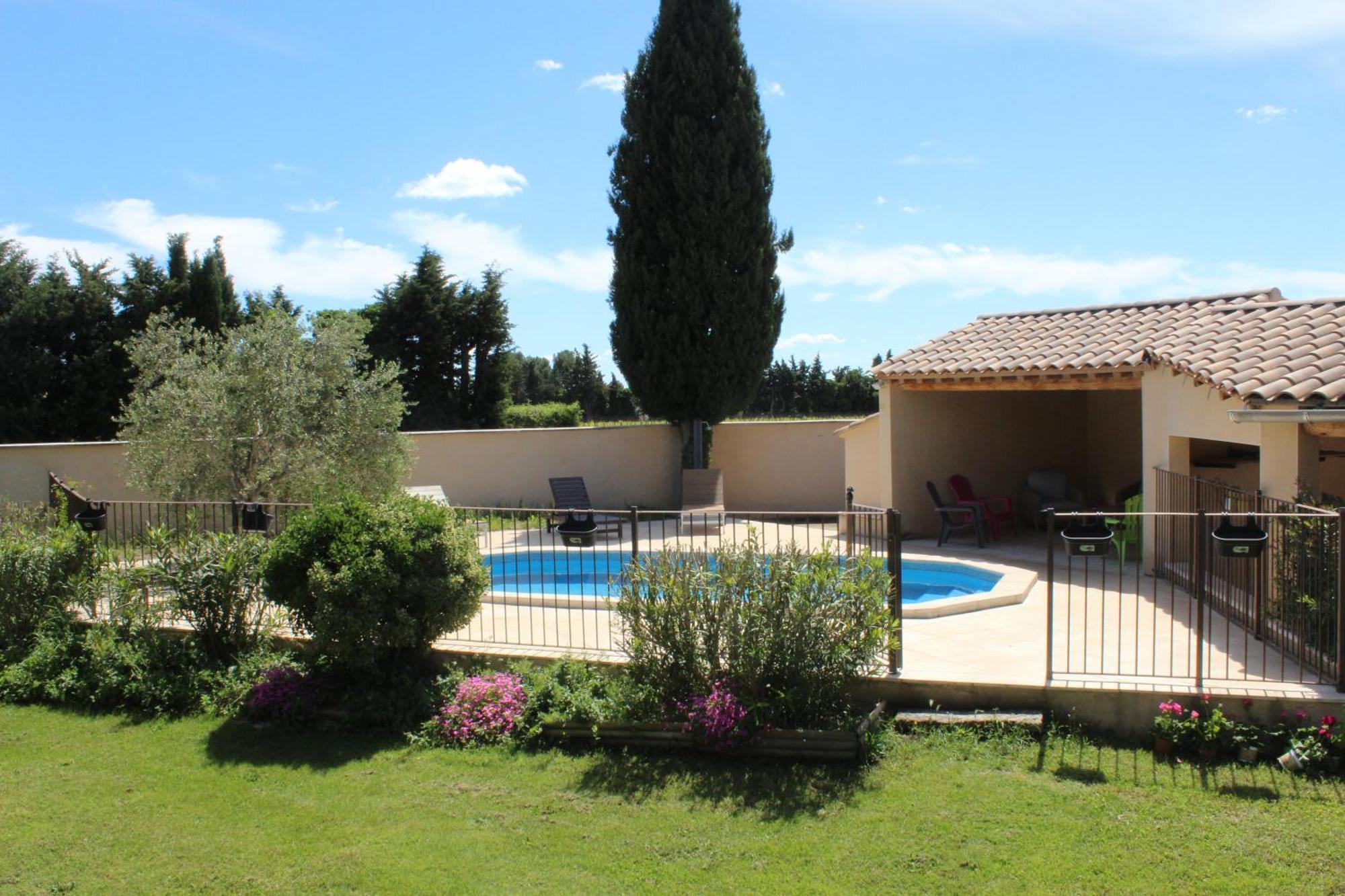 Mas La Gentille ,,, A La Campagne , Beautiful Outdoor , Swimming Pool , Pool House , Nice Green Garden , Bbq ,,, Only For You , Pour Passer Un Sejour Inoubliable Pernes-les-Fontaines Exterior foto